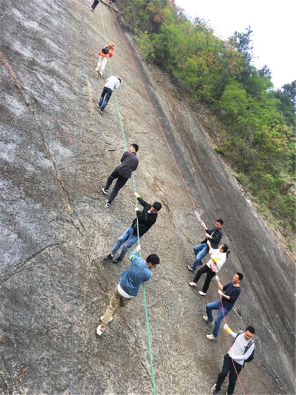 2021晶飛“百丈營地+紀(jì)龍山”團建活動(圖10) 2021晶飛“百丈營地+紀(jì)龍山”團建活動(圖10)